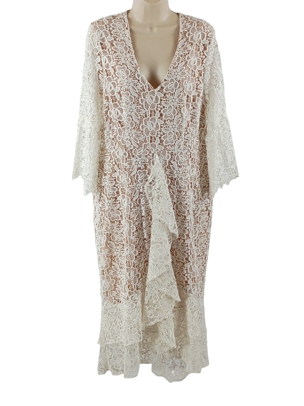 Chelsea28 Cream Lace Long Sleeve Maxi Dress